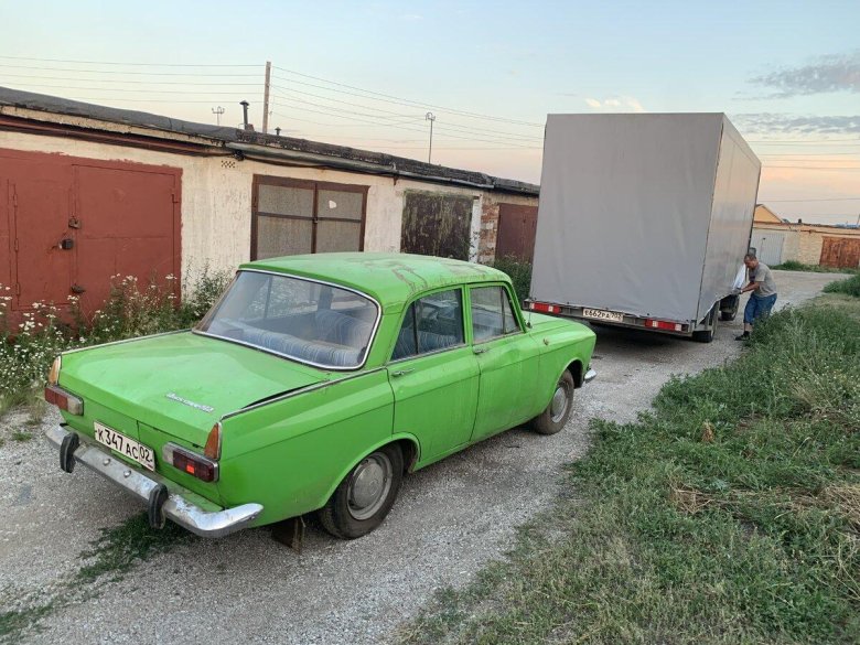 Москвич 412 зеленый