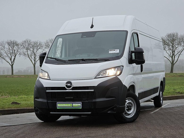 Цельнометаллические фургоны