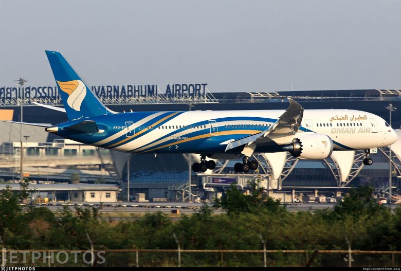 Boeing 787-8 oman air