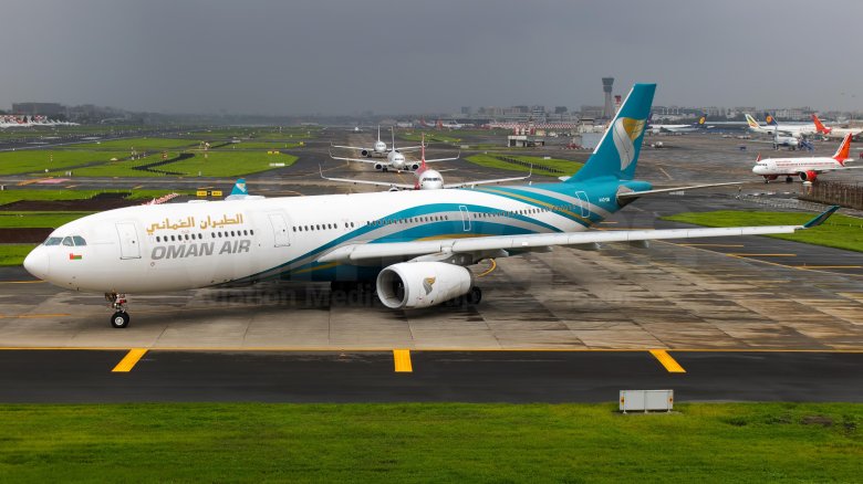 Airbus a330-343 oman air