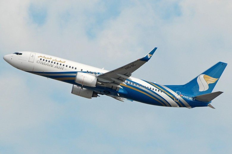 Boeing 737-800 oman air
