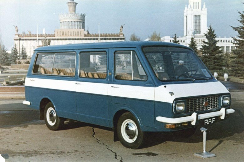 Раф 2203 микроавтобус