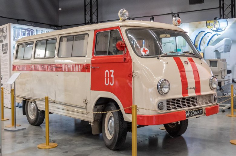Машина скорой помощи ссср