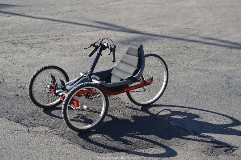 Recumbent tricycle