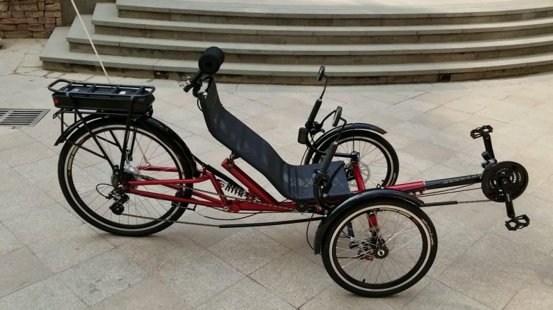 Трёхколёсный взрослый велосипед