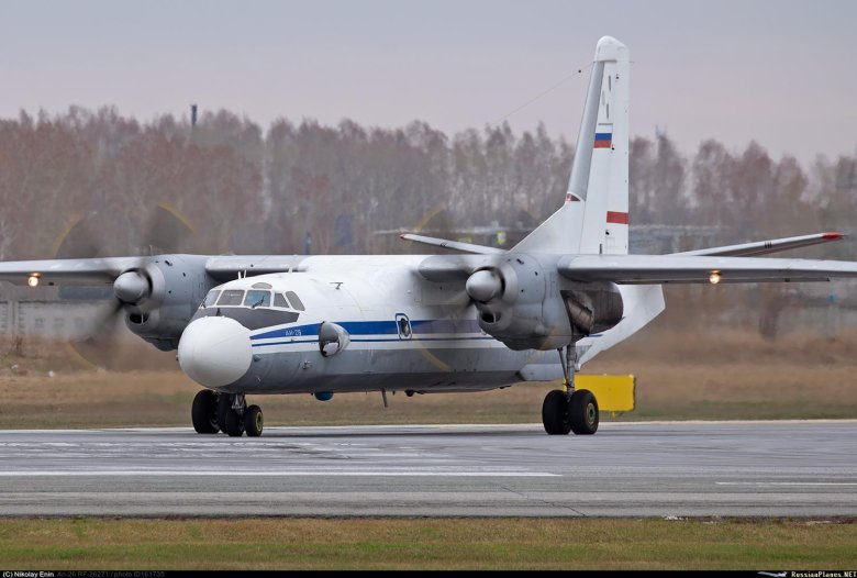 Антонов ан-26