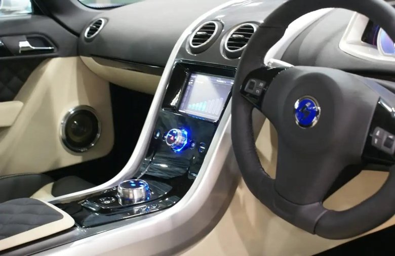 Fisker karma салон