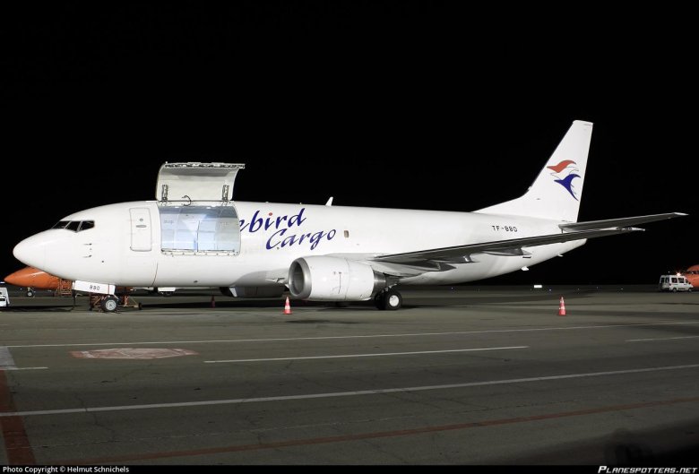 Самолет боинг 737 300