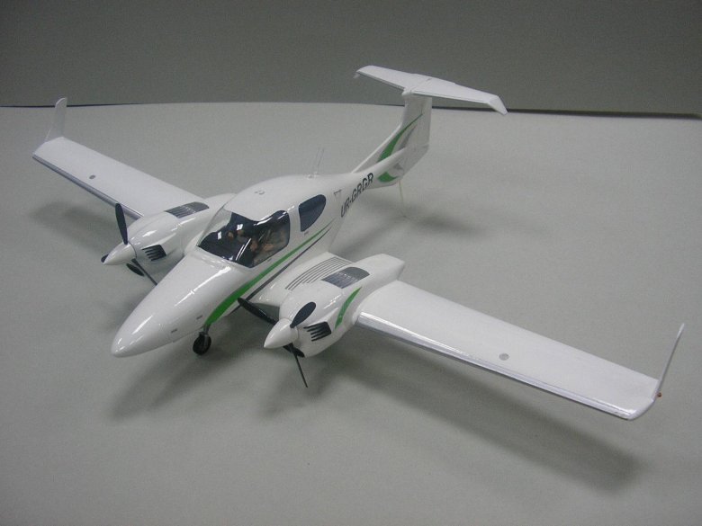 Самолет модель