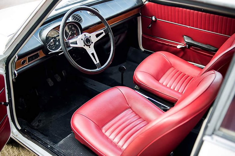 Fiat 124 sport coupe салон