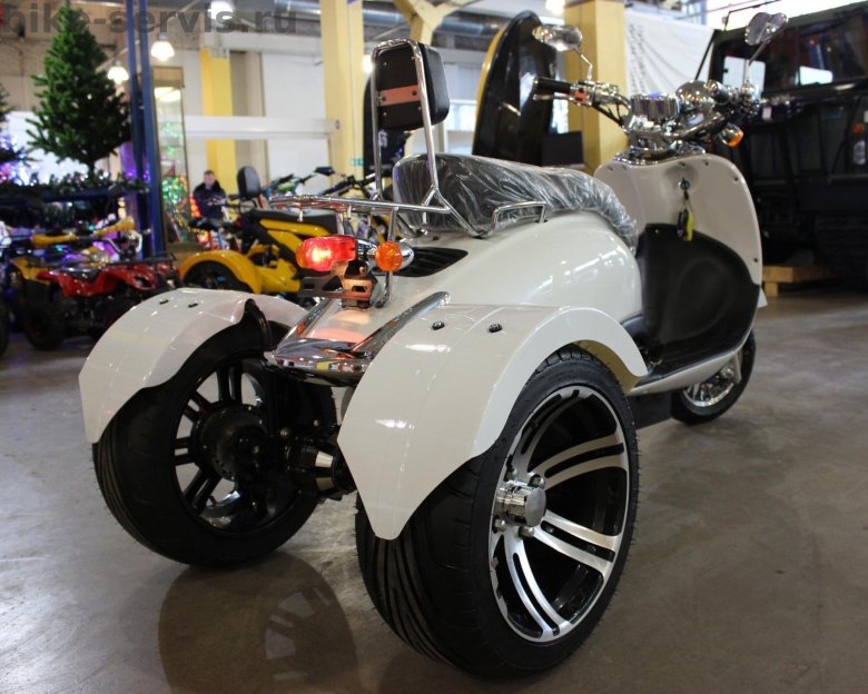 Трицикл электрический взрослый двухместный