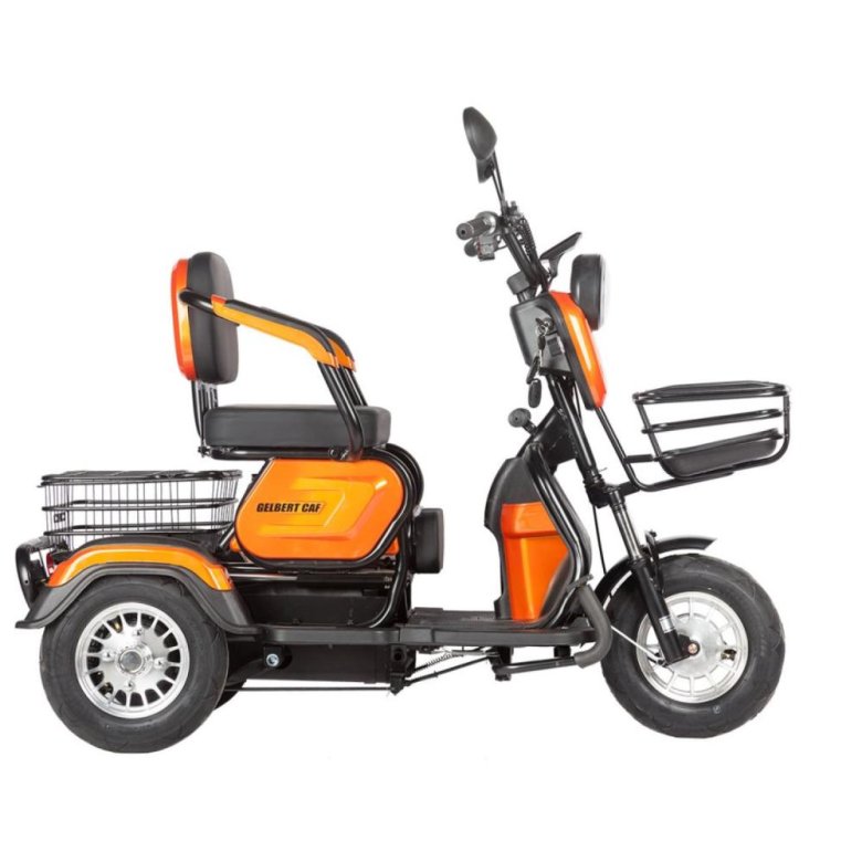 Электротрицикл rutrike