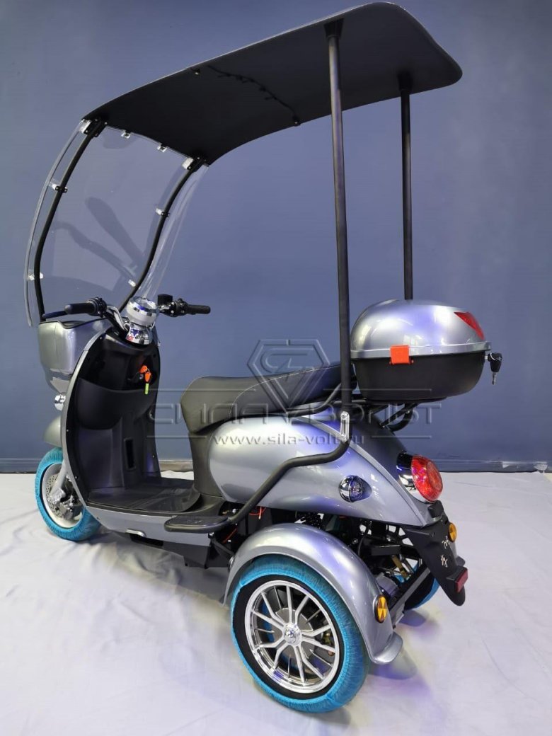 Электрический трицикл с крышей