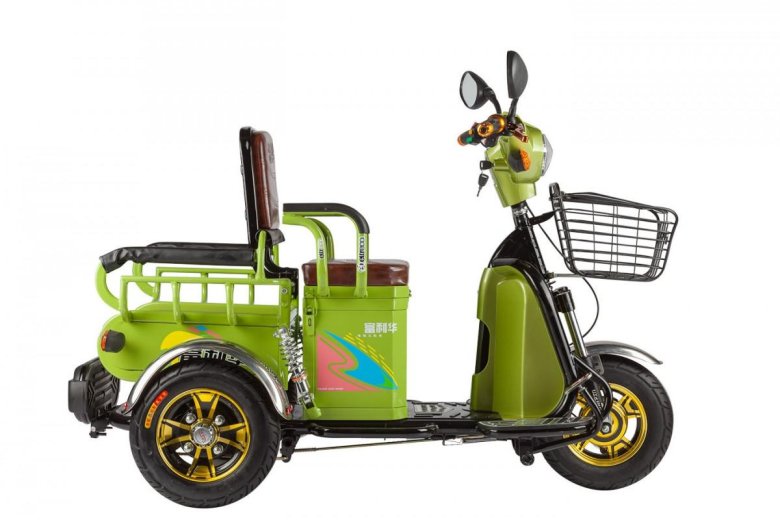 Электрический трицикл rutrike