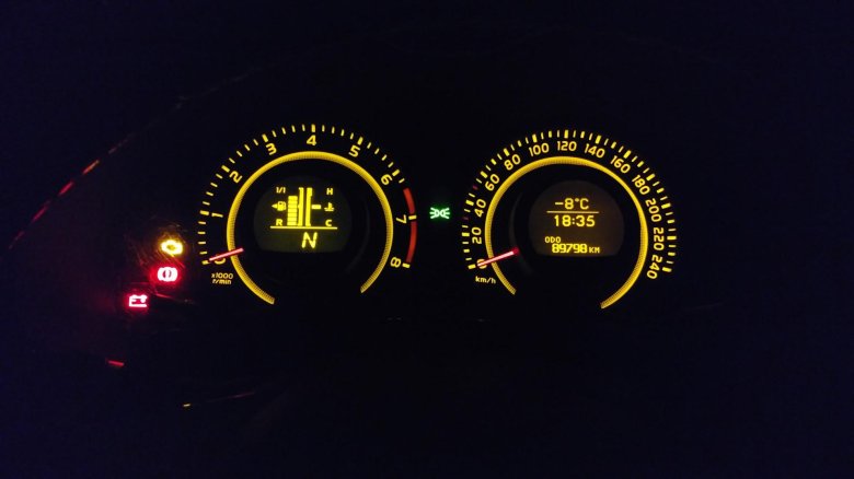 Тойота королла 2008 панель приборов