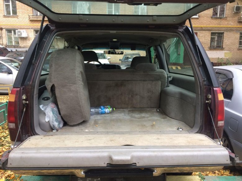 Chevrolet suburban 1995 багажник
