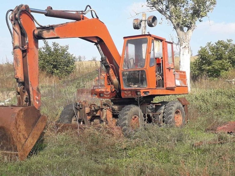 Экскаватор колесный эо-3326