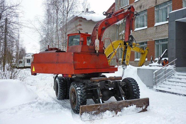 Экскаватор колесный эо