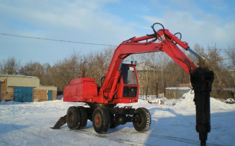 Экскаватор калининец эо 3323