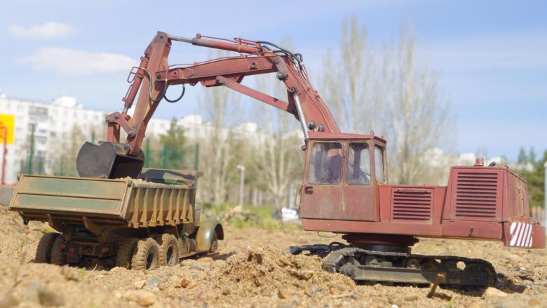 Экскаватор эо-4121б