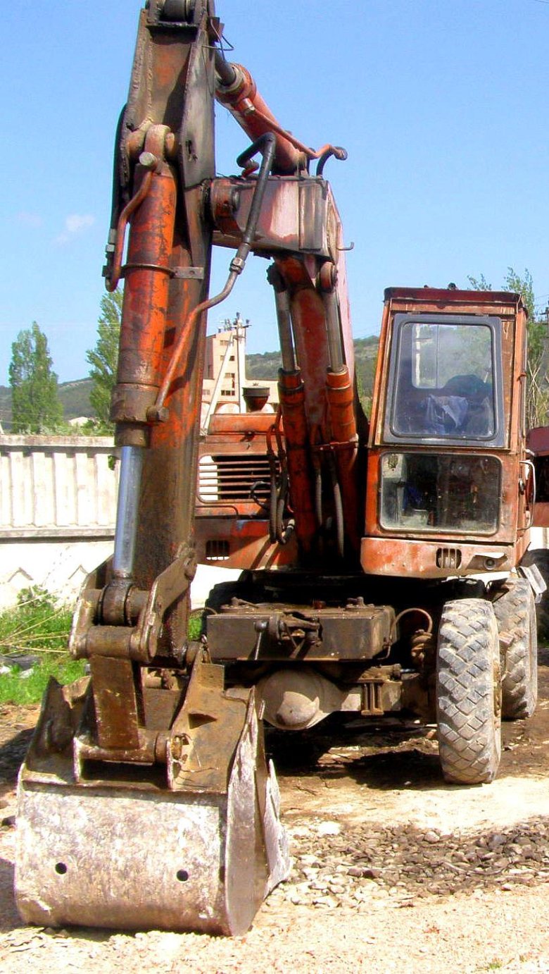 Эо 3323 экскаватор