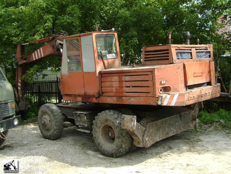 Экскаватор эо 3323