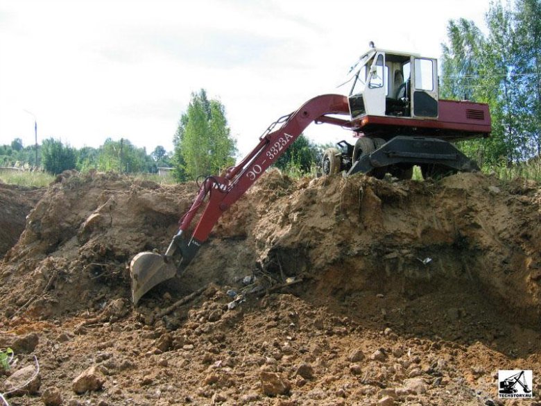 Экскаваторы колесные 3323