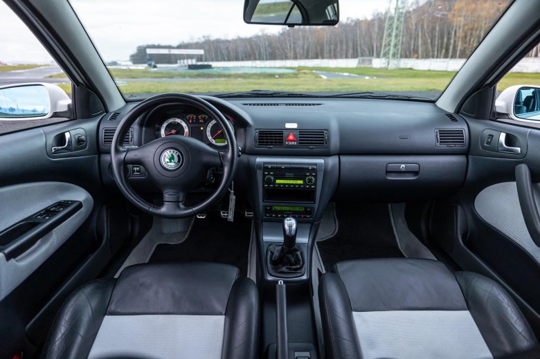 Skoda octavia tour 1.6 салон