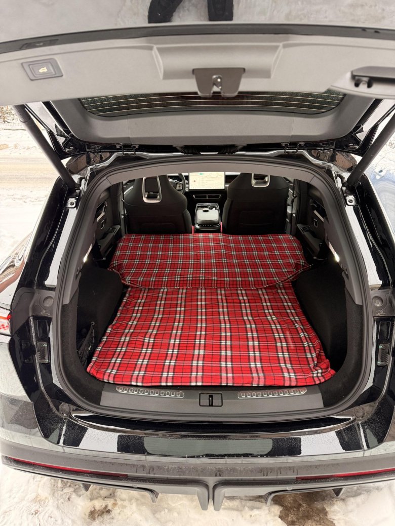 Tesla x багажник