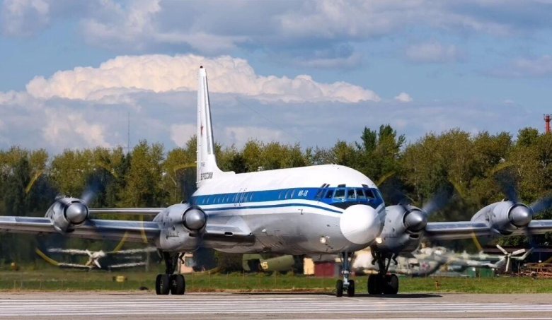 Турбовинтовой самолет ил 18