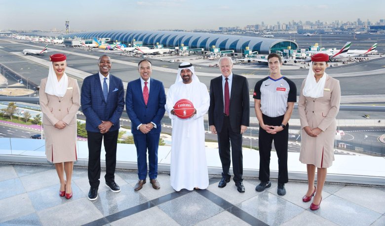 Дубай эмирейтс стюардессы