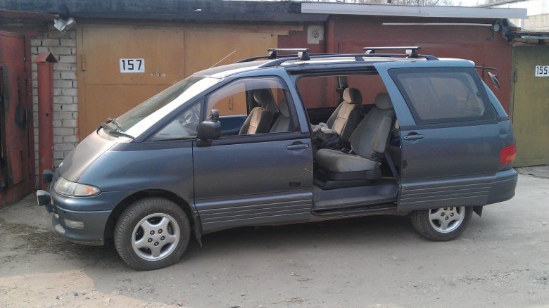 Тойота эстима люсида 1999