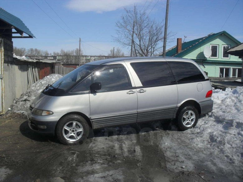 Toyota estima emina