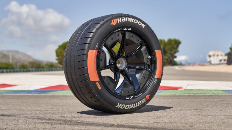 Гоночные шины