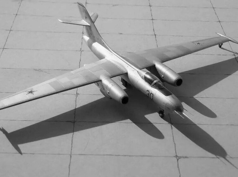 Самолет ил 28