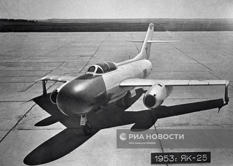 Штурмовик як-25лш