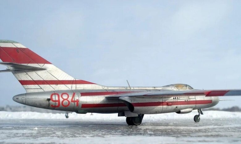 Самолёт миг-15бис