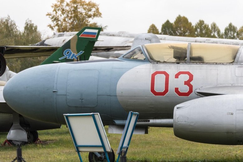 Самолет як 28