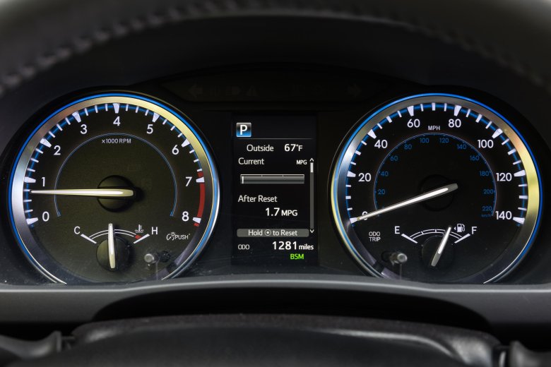 Тойота хайлендер 2014