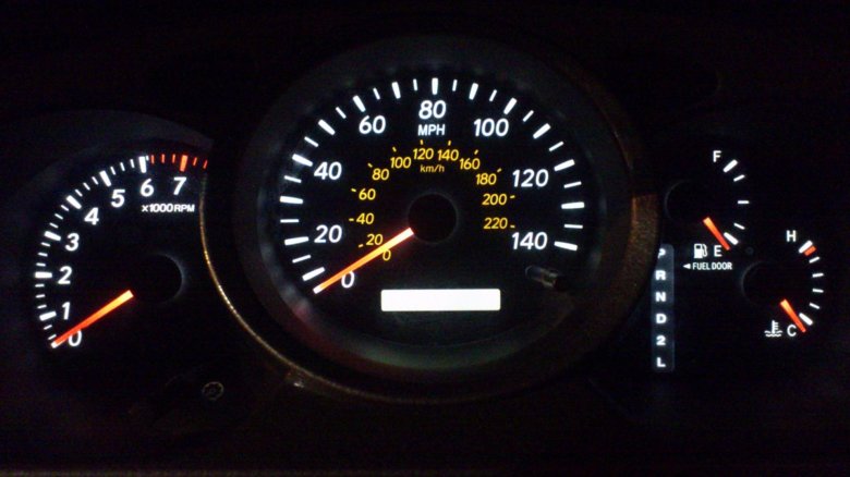 Toyota highlander 2001 щиток приборов