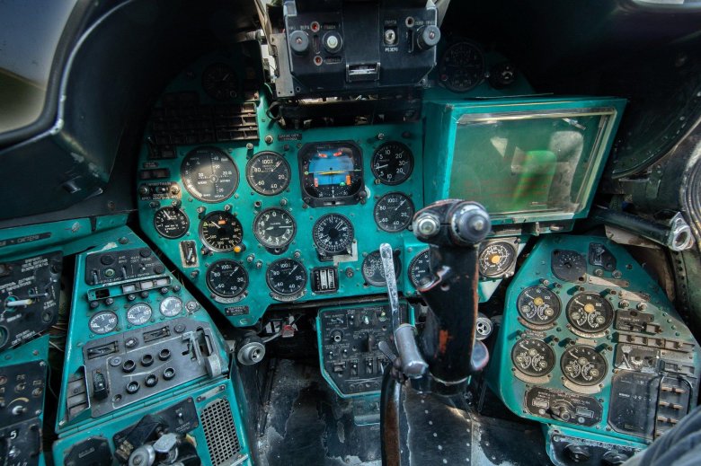 Ми 24 кабина пилота