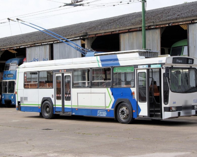 Трамвай троллейбус