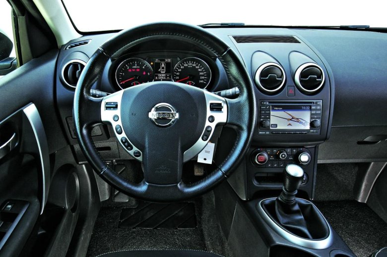 Nissan qashqai 2007 салон