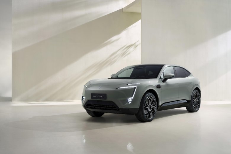 Китайский электромобиль кроссовер