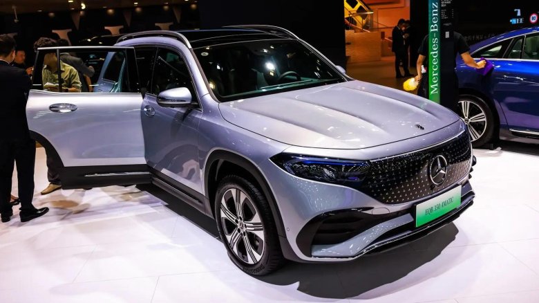 Mercedes benz eqs suv