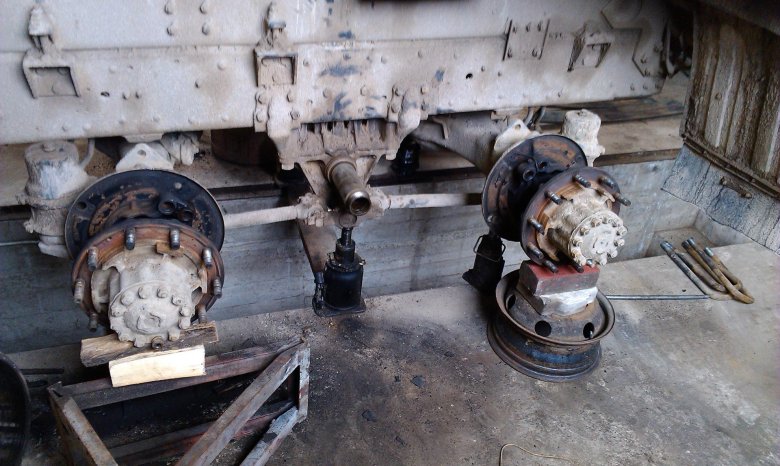 Камаз 55111 задний мост