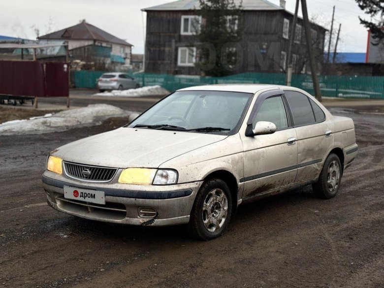 Nissan sunny 2000