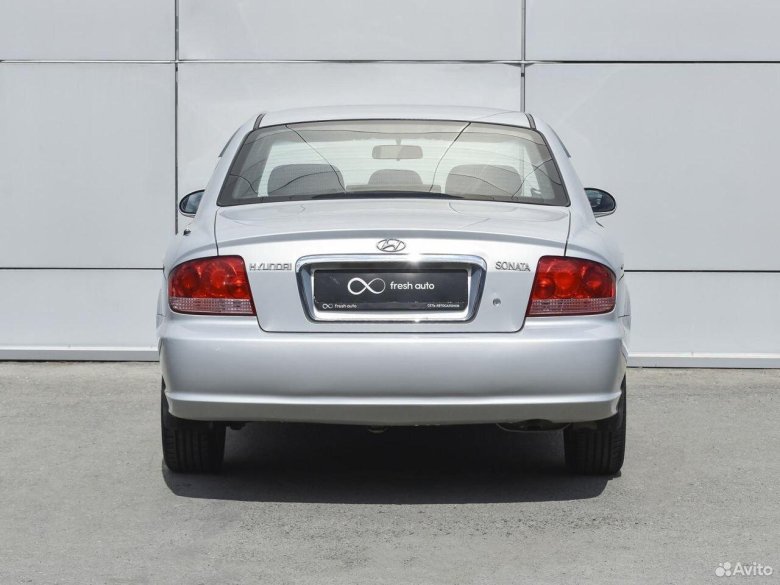 Hyundai sonata iv