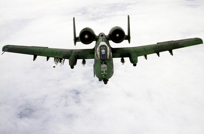 A-10a \ thunderbolt ii\