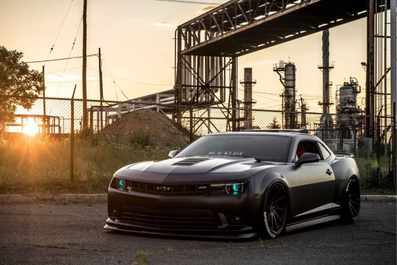 Chevrolet camaro black tuning